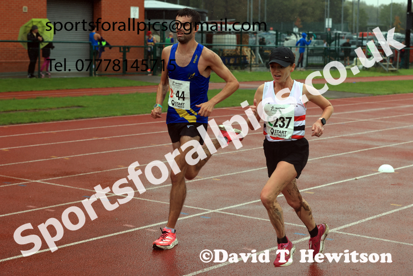 Senior Womens 4 Stage 2025 Northern Athletics Autumn Road Relays, Leigh, Lancashire. Photo: David T. Hewitson/Sports for All Pics